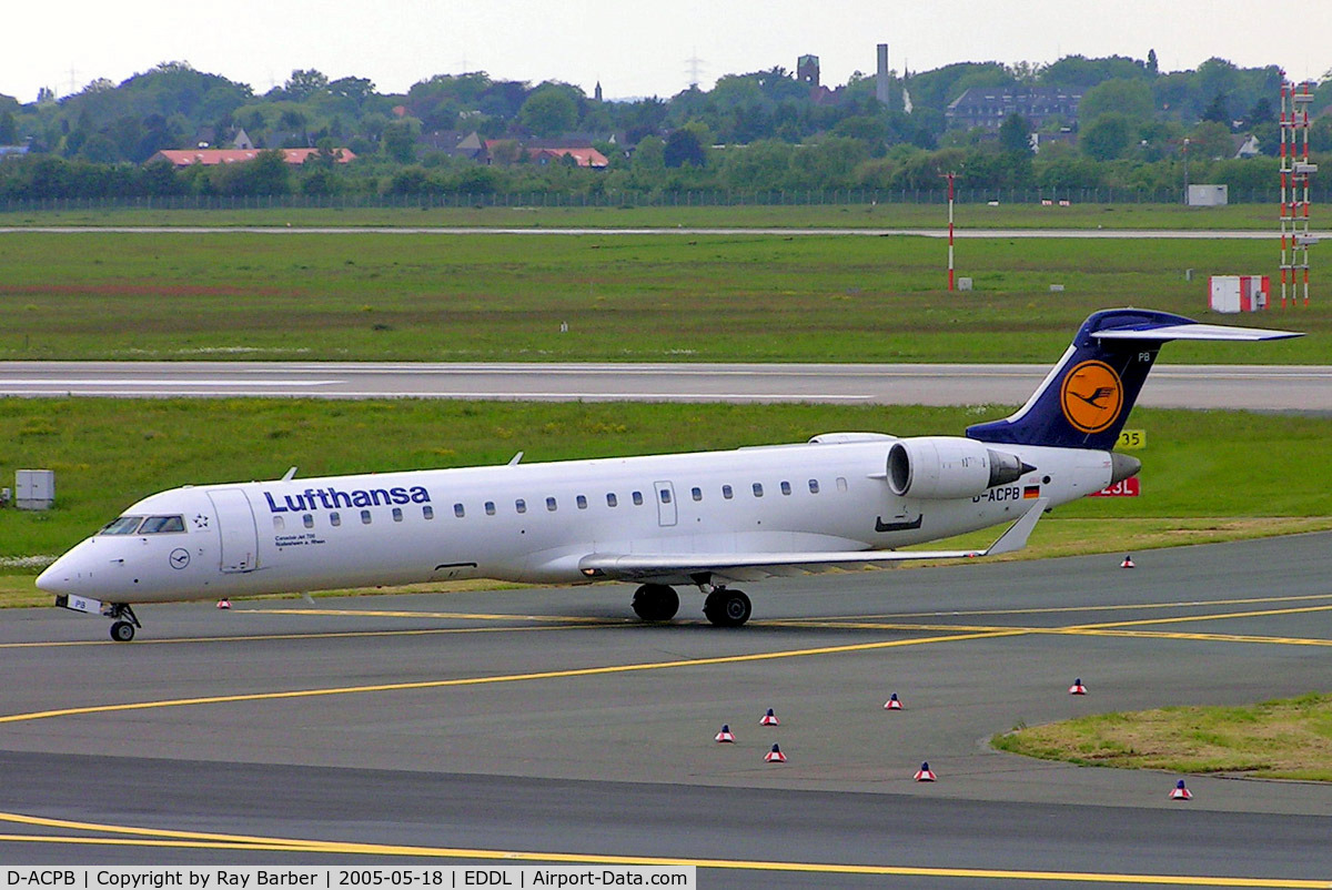 D-ACPB, 2001 Canadair CRJ-701ER (CL-600-2C10) Regional Jet C/N 10013, Canadair CRJ-700 [10013] (Lufthansa Regional/Cityline) Dusseldorf~D 18/05/2005