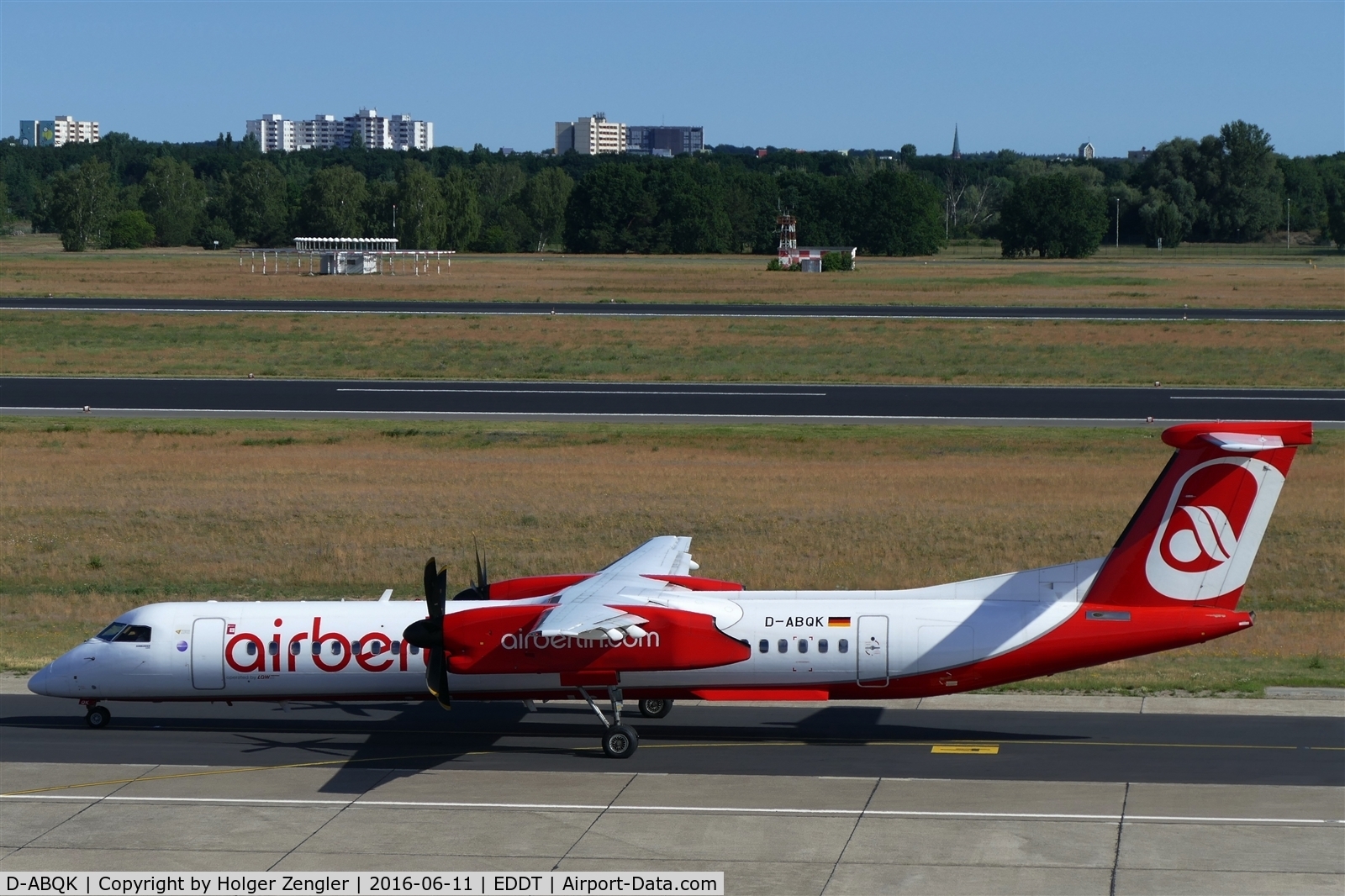D-ABQK, 2009 De Havilland Canada DHC-8-402Q Dash 8 Dash 8 C/N 4265, TXL waving good bye tour no.4 since 2011