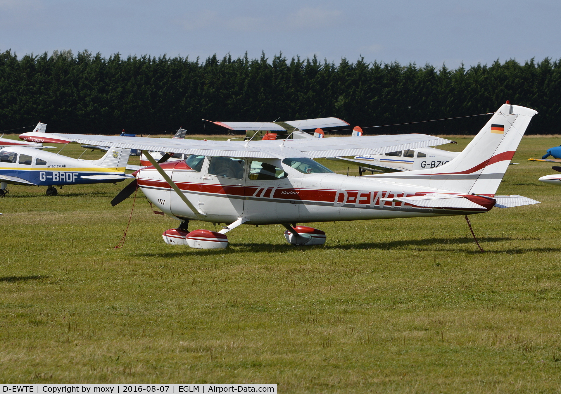 D-EWTE, Cessna 182Q Skylane Skylane C/N 18267125, Cessna 182Q Skylane at White Waltham. Ex N97536