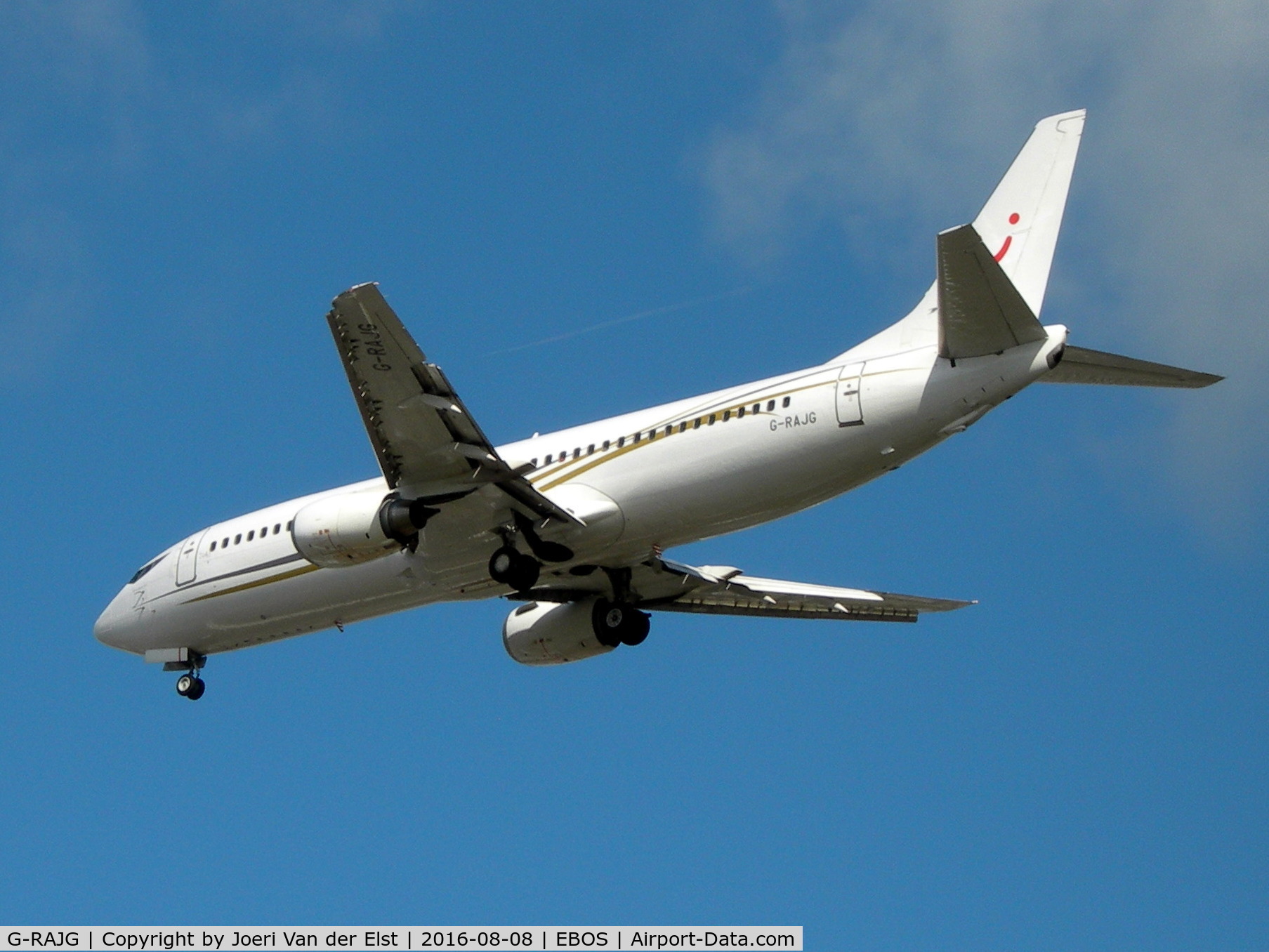G-RAJG, 1992 Boeing 737-476 C/N 24439, Moments before touchdown rwy 26