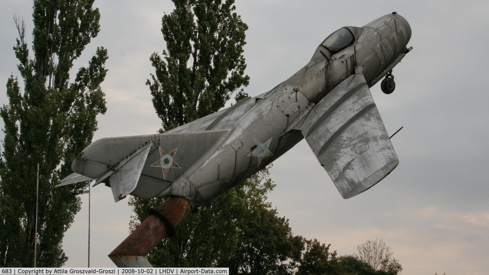 683, 1962 Mikoyan-Gurevich MiG-15 bis C/N 2683, They scrapped, issued after the airport in Dunaújváros