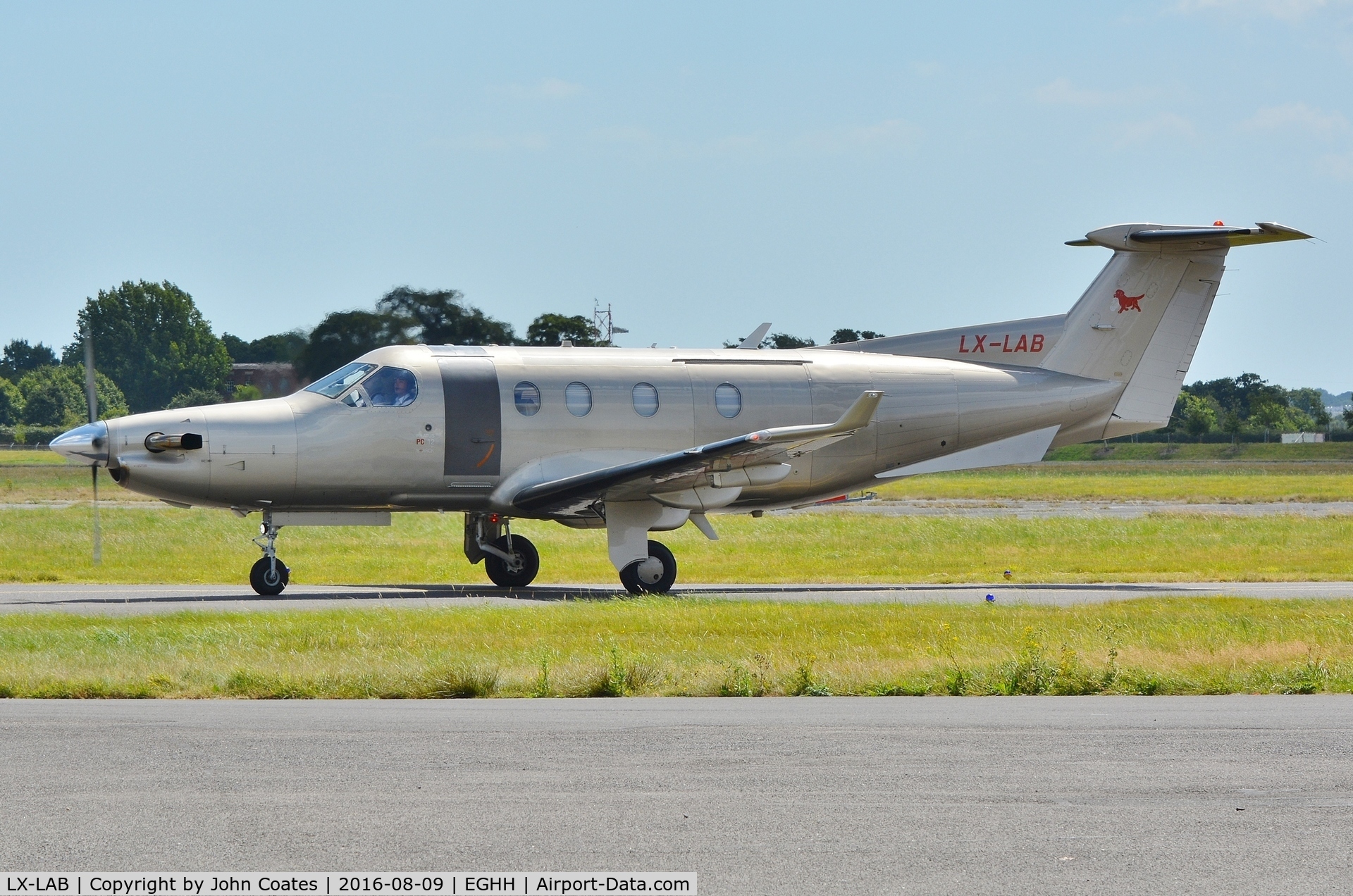 LX-LAB, 2003 Pilatus PC-12/45 C/N 531, Taxiing on arrival