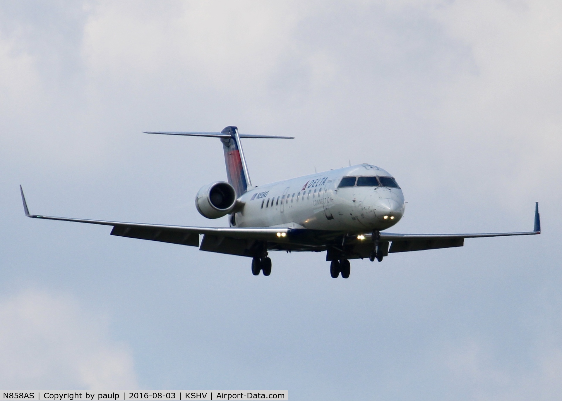 N858AS, 2000 Bombardier CRJ-200ER (CL-600-2B19) C/N 7417, At Shreveport Regional.