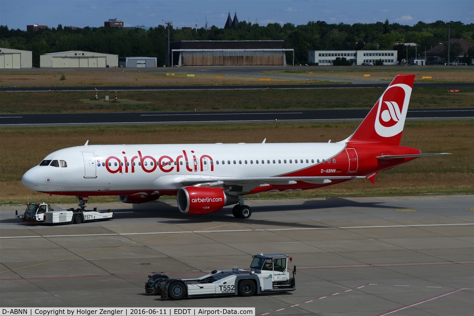 D-ABNN, 2002 Airbus A320-214 C/N 1889, TXL waving good bye tour no.4 since 2011