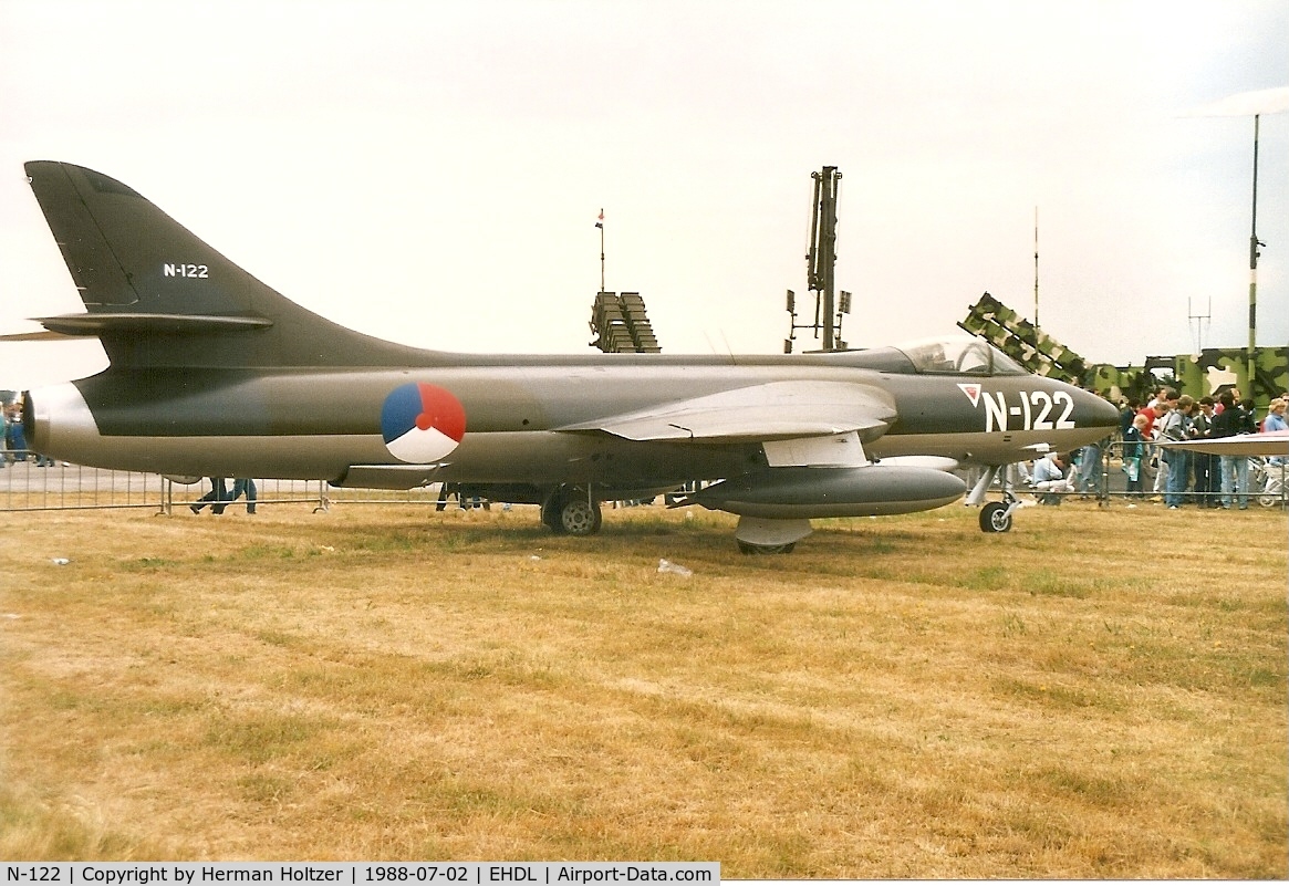 N-122, Hawker Hunter F.4 C/N 8622, During open day at airbase Deelen July 2nd 1988