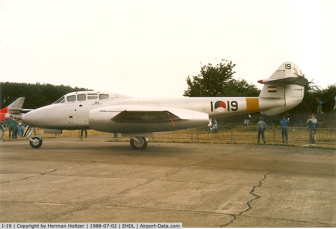 I-19, Gloster Meteor T.7 C/N Not found I-19, During Open Day at airbase Deelen July 2nd 1988