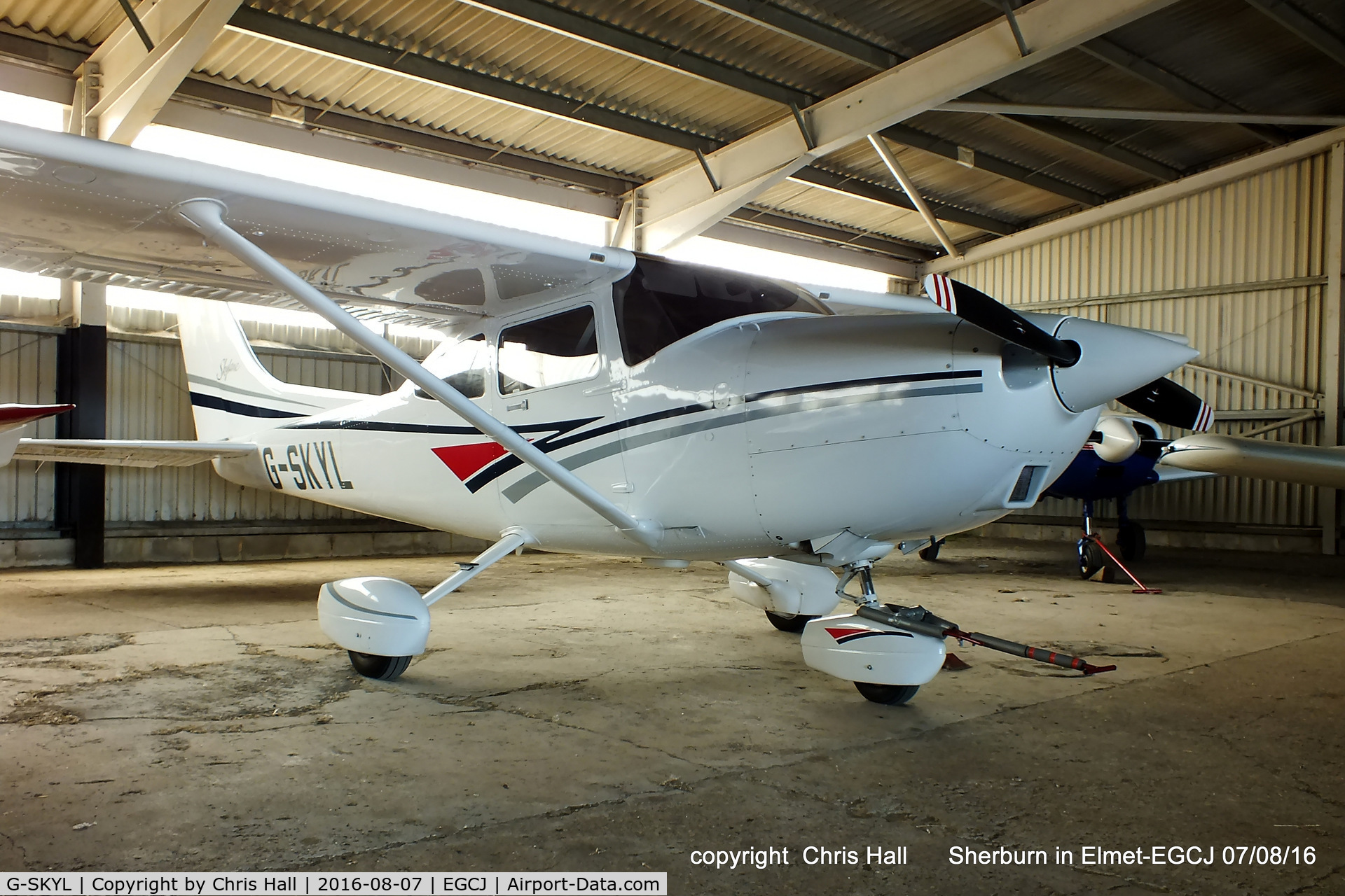 G-SKYL, 1998 Cessna 182S Skylane C/N 18280176, at Sherburn in Elmet