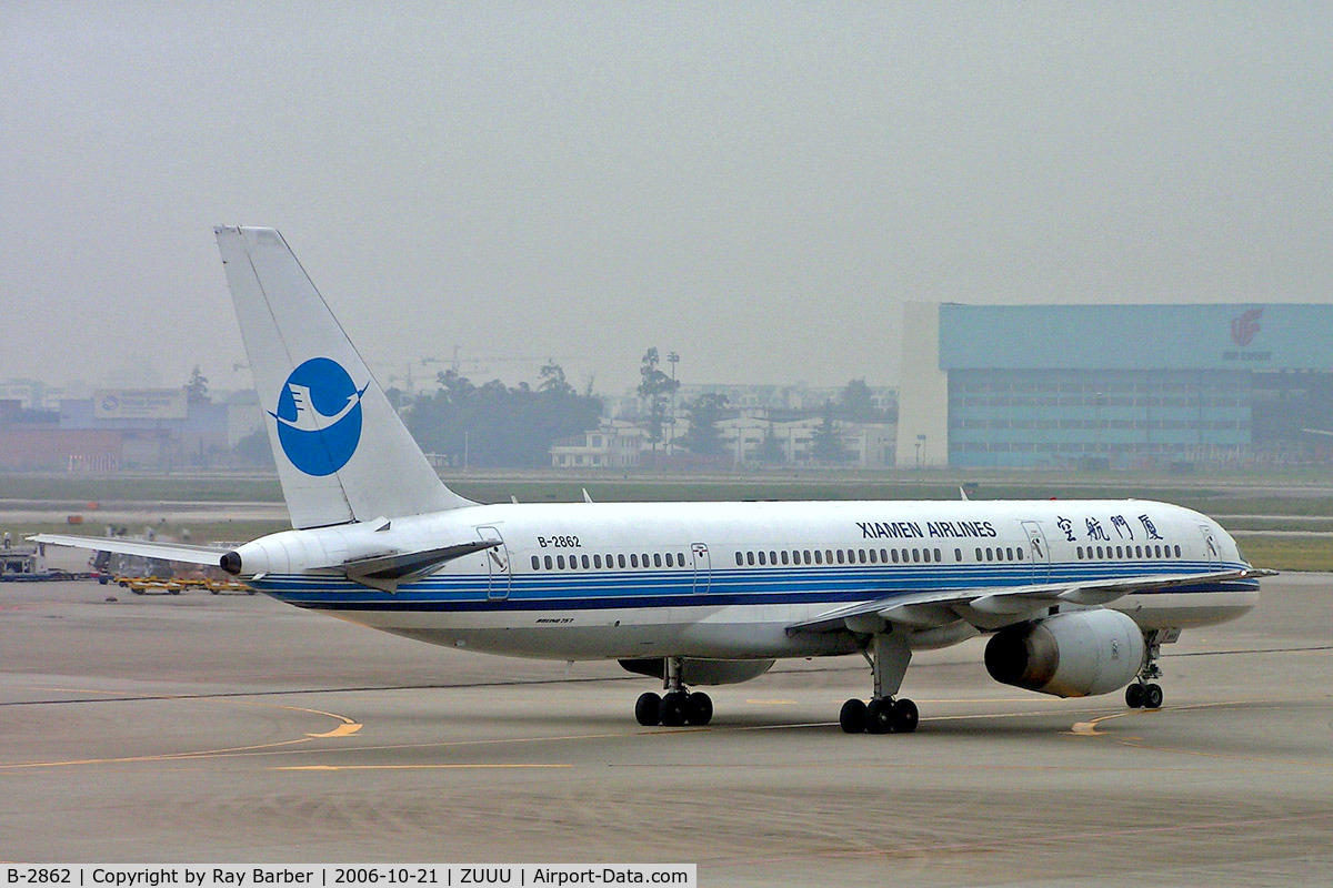 B-2862, 2004 Boeing 757-25C C/N 34008, Boeing 757-25 [34008] (Xiamen Airlines) Chengdu-Shuangliu~B 21/10/2006