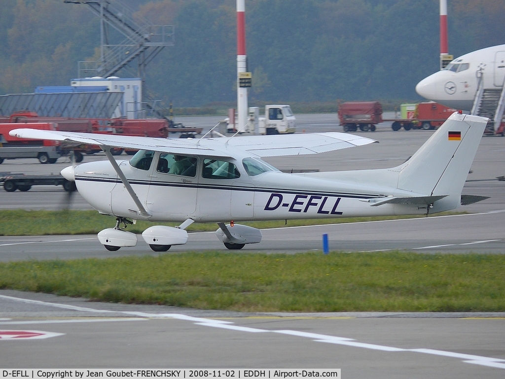 D-EFLL, Cessna 172P C/N 17275489, private Skyhawk