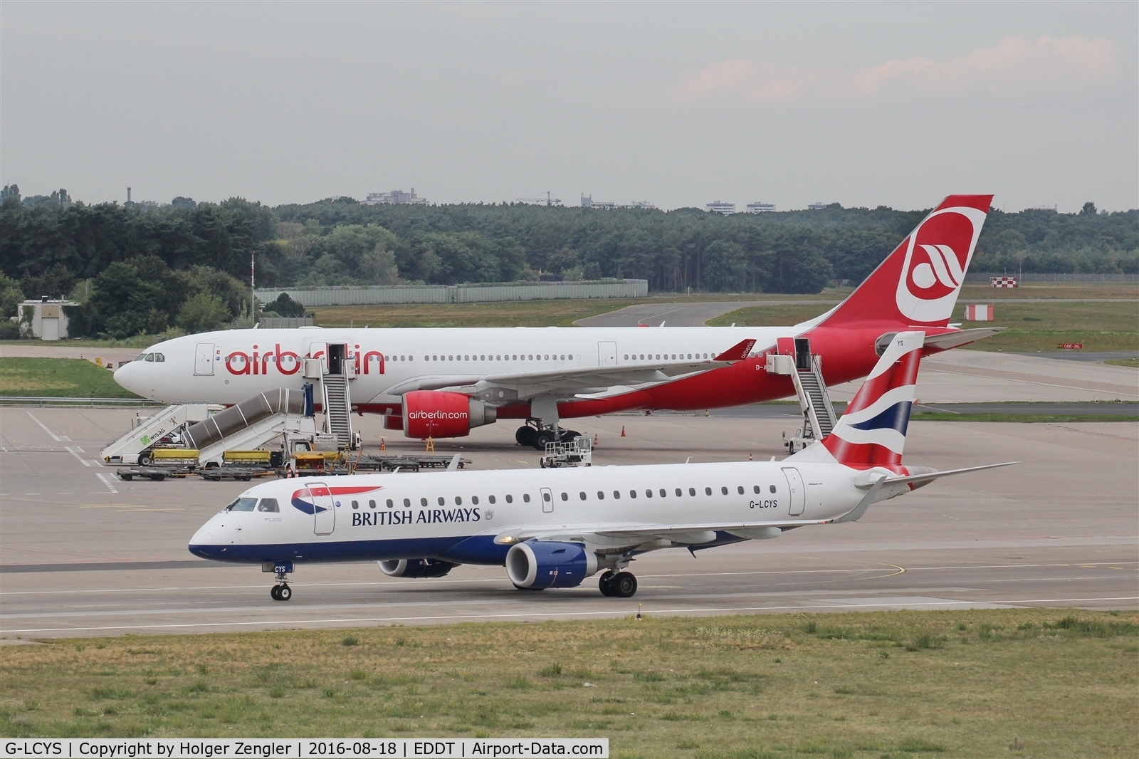 G-LCYS, 2014 Embraer 190SR (ERJ-190-100SR) C/N 19000663, Arrival from London City Airport (LCY)...