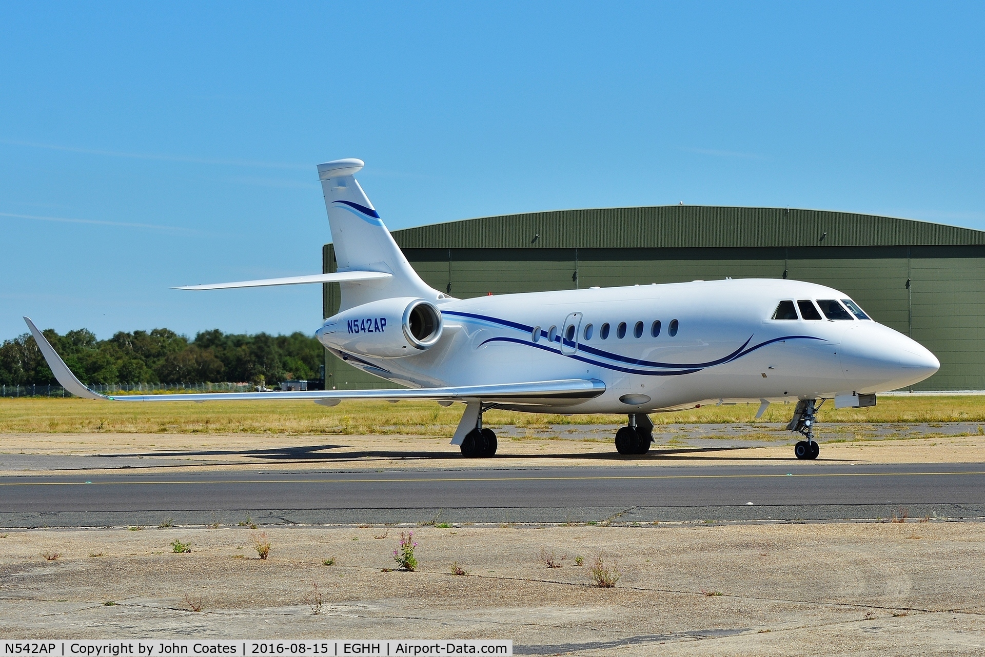 N542AP, 2006 Dassault Falcon 2000LX C/N 89, Departing Jetworks