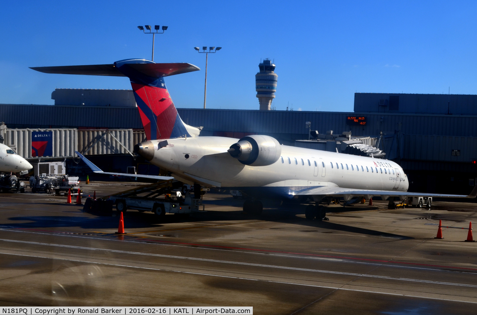 N181PQ, 2008 Bombardier CRJ-900ER (CL-600-2D24) C/N 15181, At the gate Atlanta