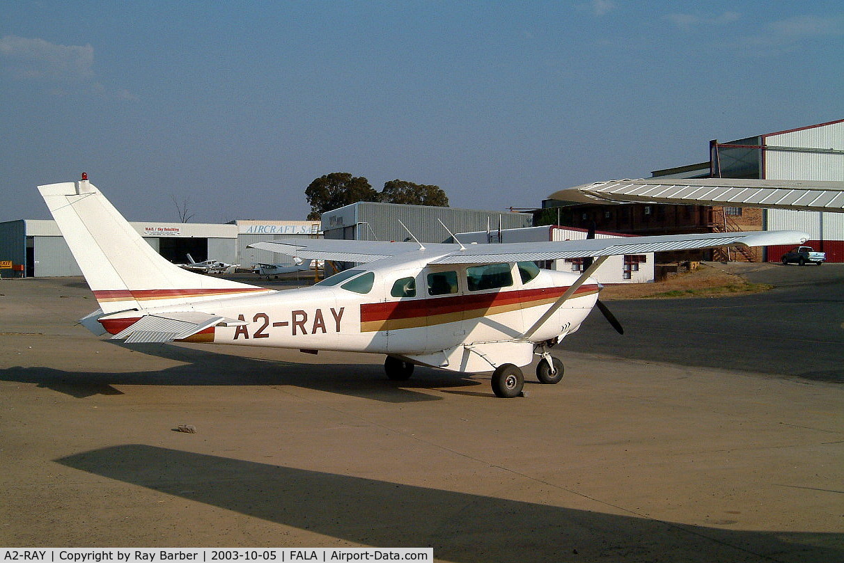 A2-RAY, Cessna 206 Super Skywagon C/N 206-0043, Cessna 206 Super Skywagon [206-0043] Lanseria~ZS 05/10/2003