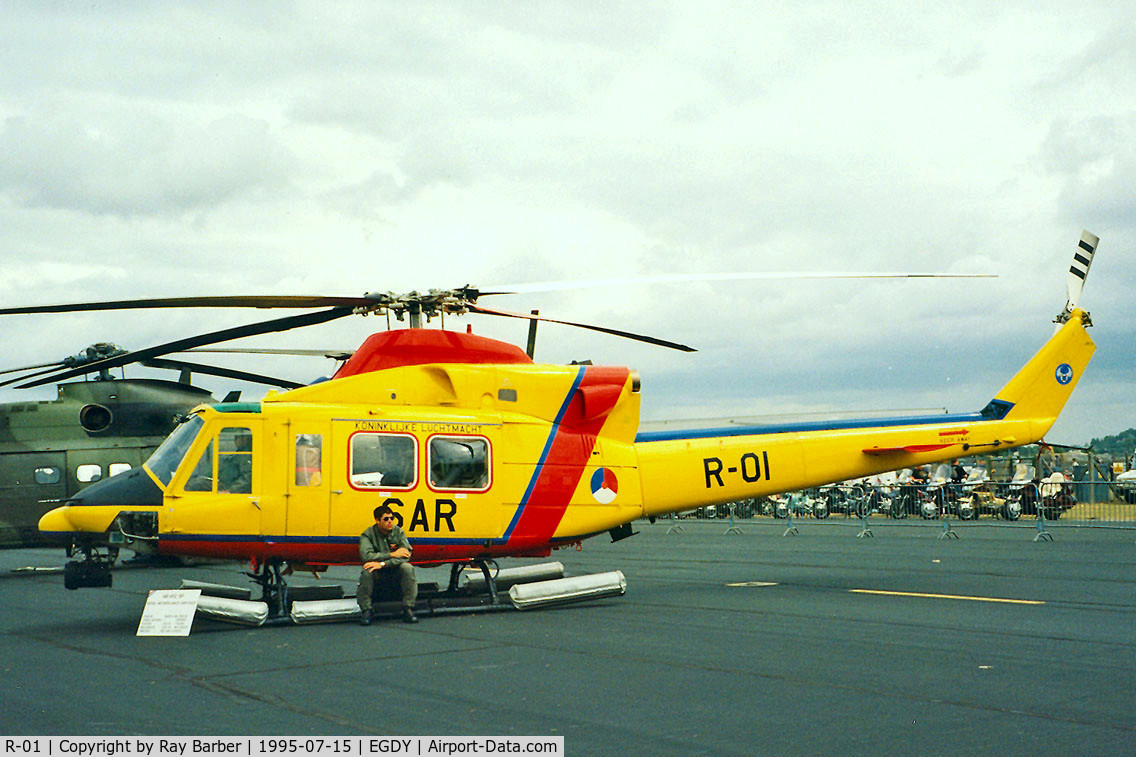 R-01, Agusta AB-412SP C/N 25630, Agusta-Bell AB.412SP [25630] (Royal Netherlands Air Force) RNAS Yeovilton~G 15/07/1995