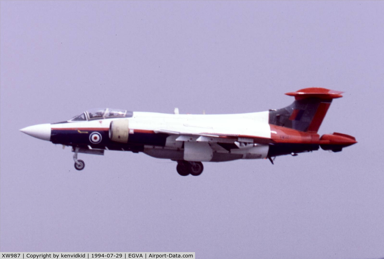 XW987, 1974 Hawker Siddeley Buccaneer S.2B C/N B3-02-72, A&AEE arriving for RIAT.
