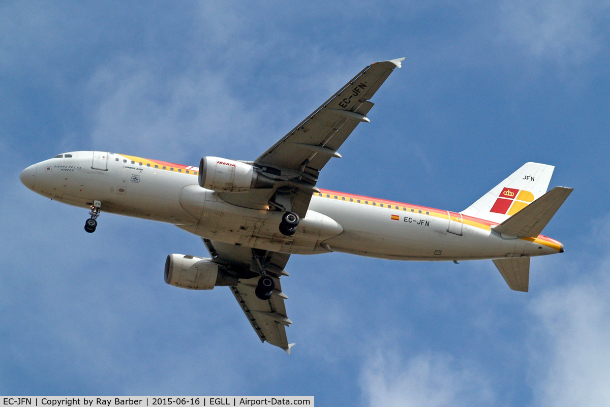 EC-JFN, 2005 Airbus A320-214 C/N 2391, Airbus A320-214 [2391] (Iberia) Home~G 16/06/2015. On approach 27R.