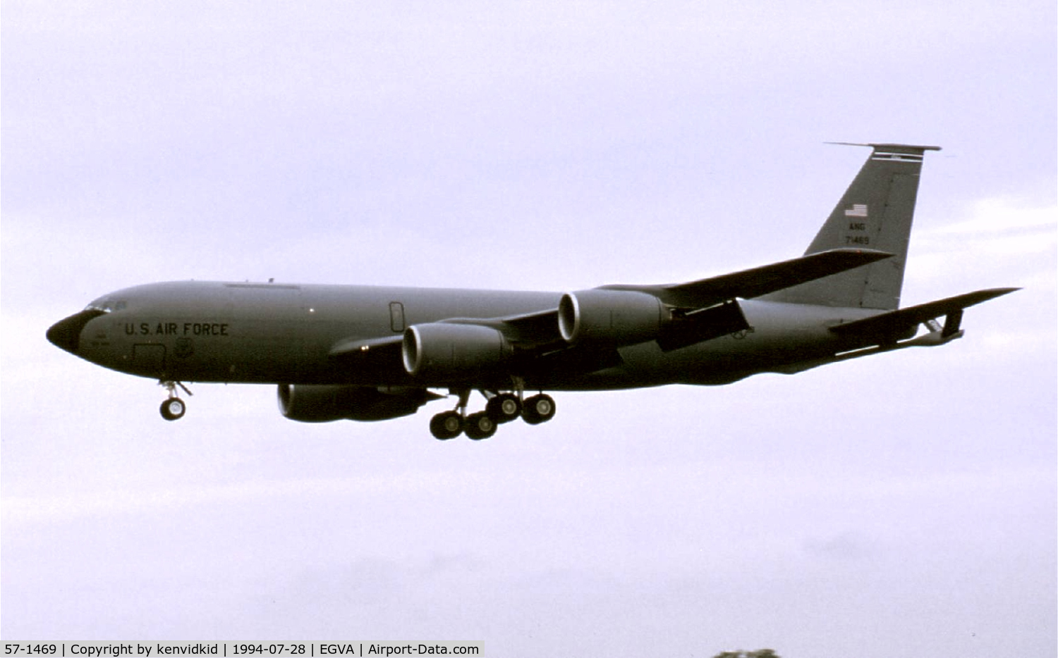 57-1469, 1958 Boeing KC-135R Stratotanker C/N 17540, US Air Force arriving at RIAT, Ohio ANG.
