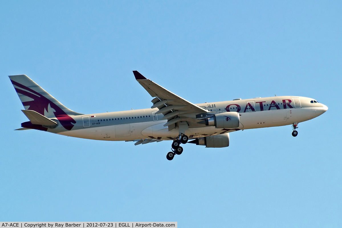 A7-ACE, 2004 Airbus A330-203 C/N 571, Airbus A330-202 [571] (Qatar Airways) Home~G 23/07/2012. On approach 27L.