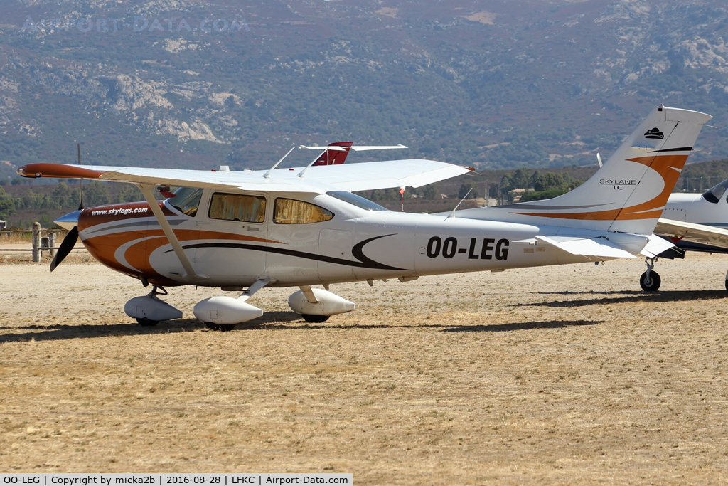 OO-LEG, 2009 Cessna T182T Turbo Skylane C/N T18208931, Parked