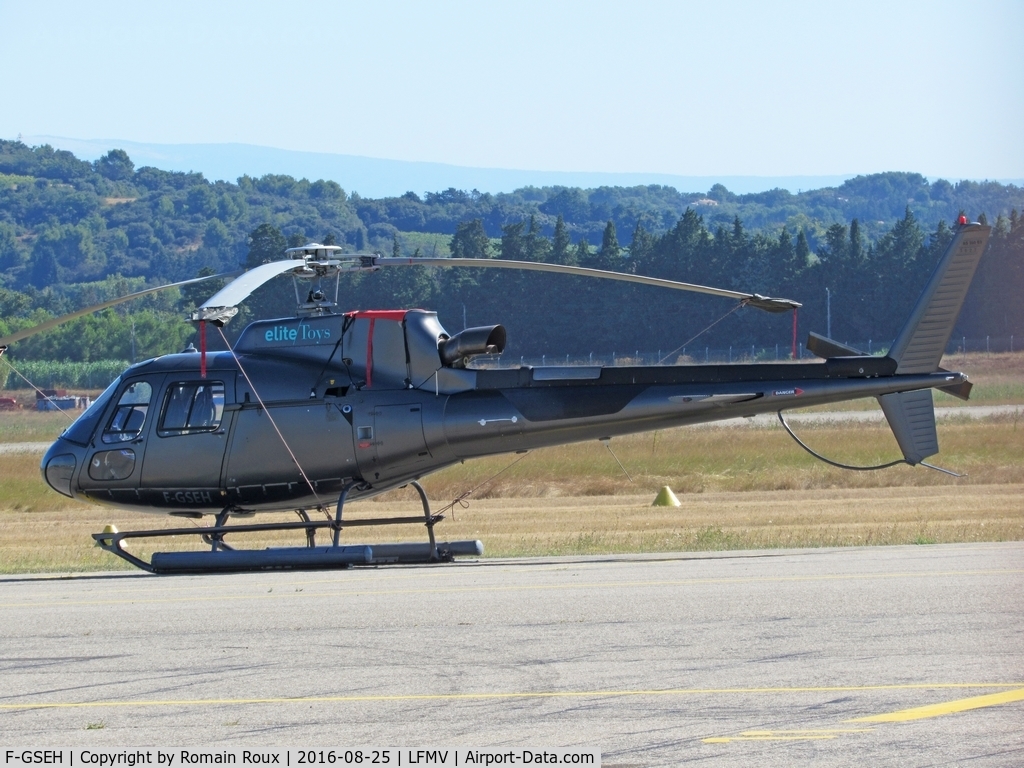 F-GSEH, Eurocopter AS-350B-3 Ecureuil Ecureuil C/N 3827, Parked