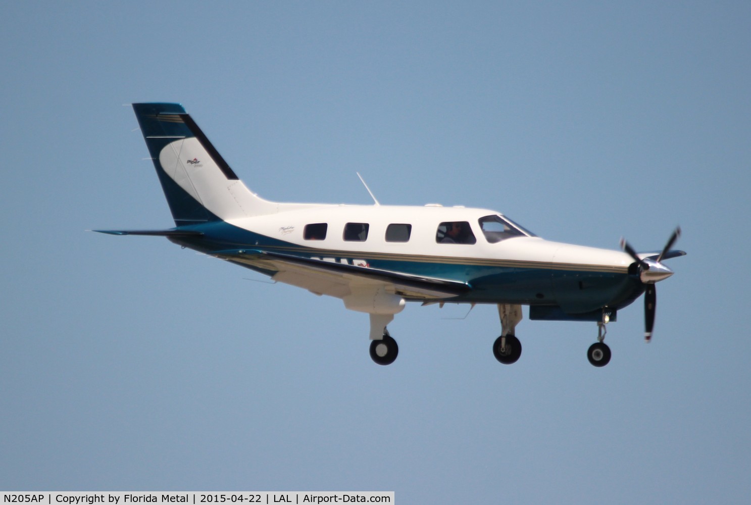 N205AP, 2000 Piper PA-46-350P Malibu Mirage C/N 4636250, PA-46-350P