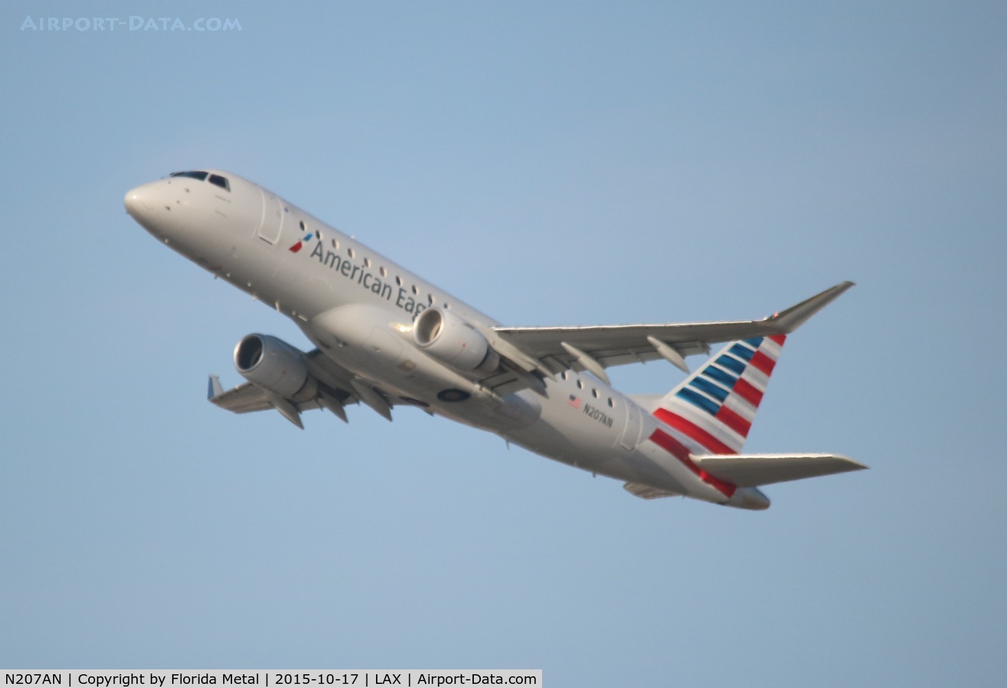 N207AN, 2015 Embraer 175LR (ERJ-170-200LR) C/N 17000490, American Eagle