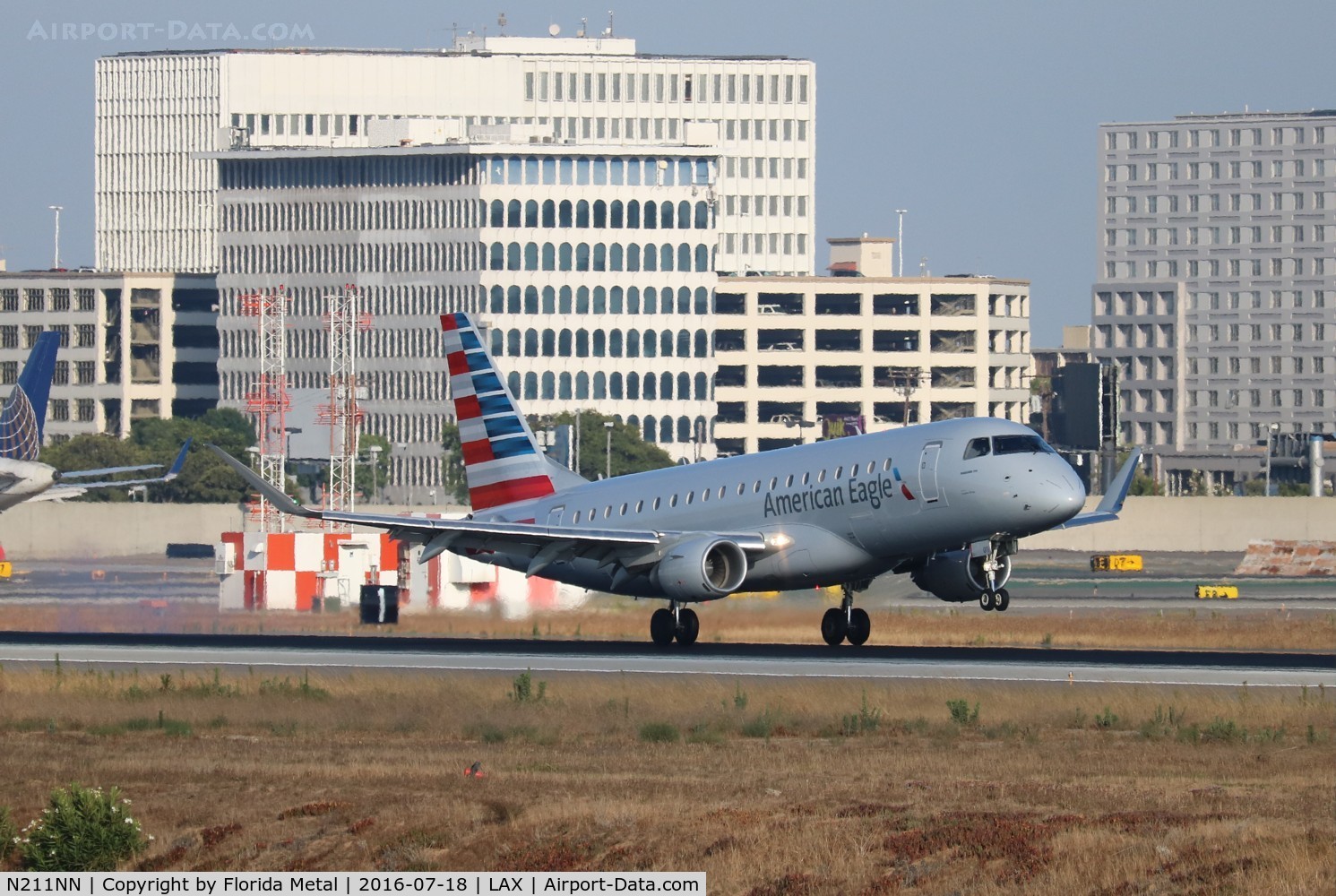 N211NN, 2015 Embraer 175LR (ERJ-170-200LR) C/N 17000501, American Eagle