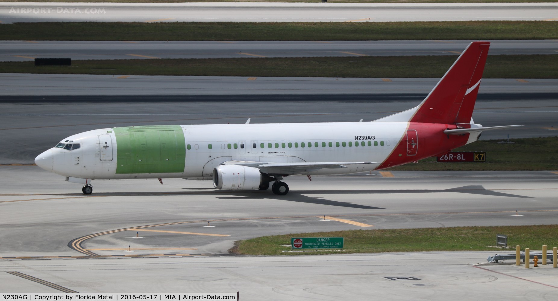 N230AG, 1990 Boeing 737-476 C/N 24430, Ex Qantas 737-400