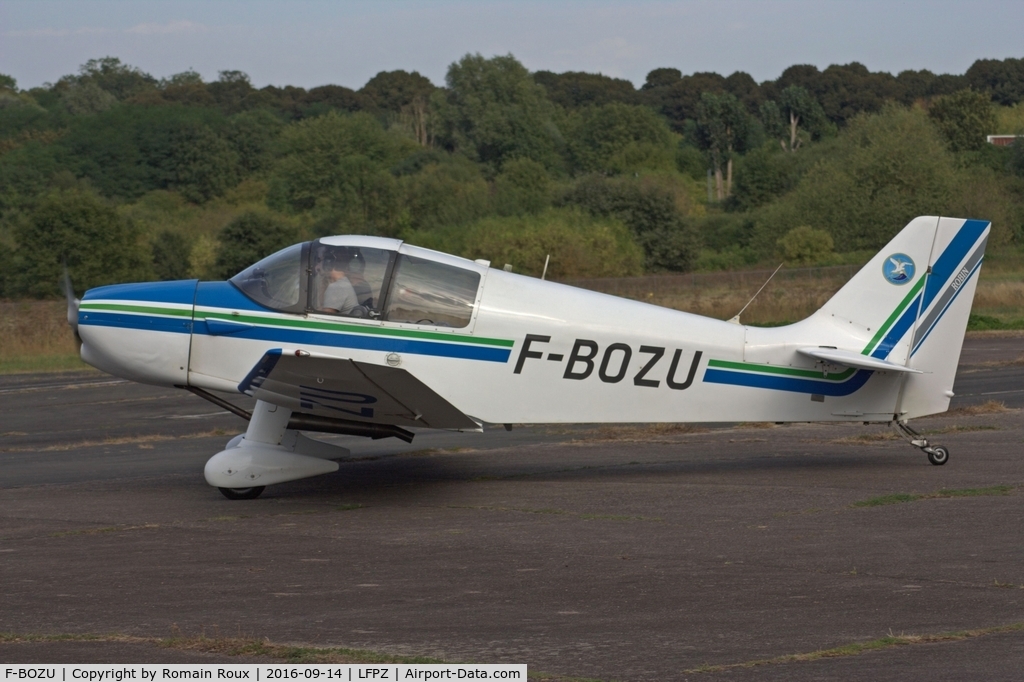 F-BOZU, CEA Jodel DR-221 Dauphin C/N 76, Taxiing