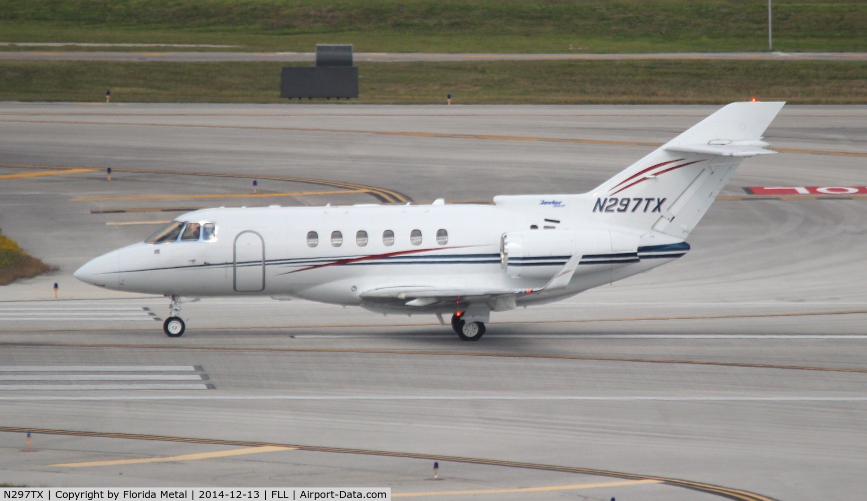 N297TX, 2000 Raytheon Hawker 800XP C/N 258505, Hawker 800XP