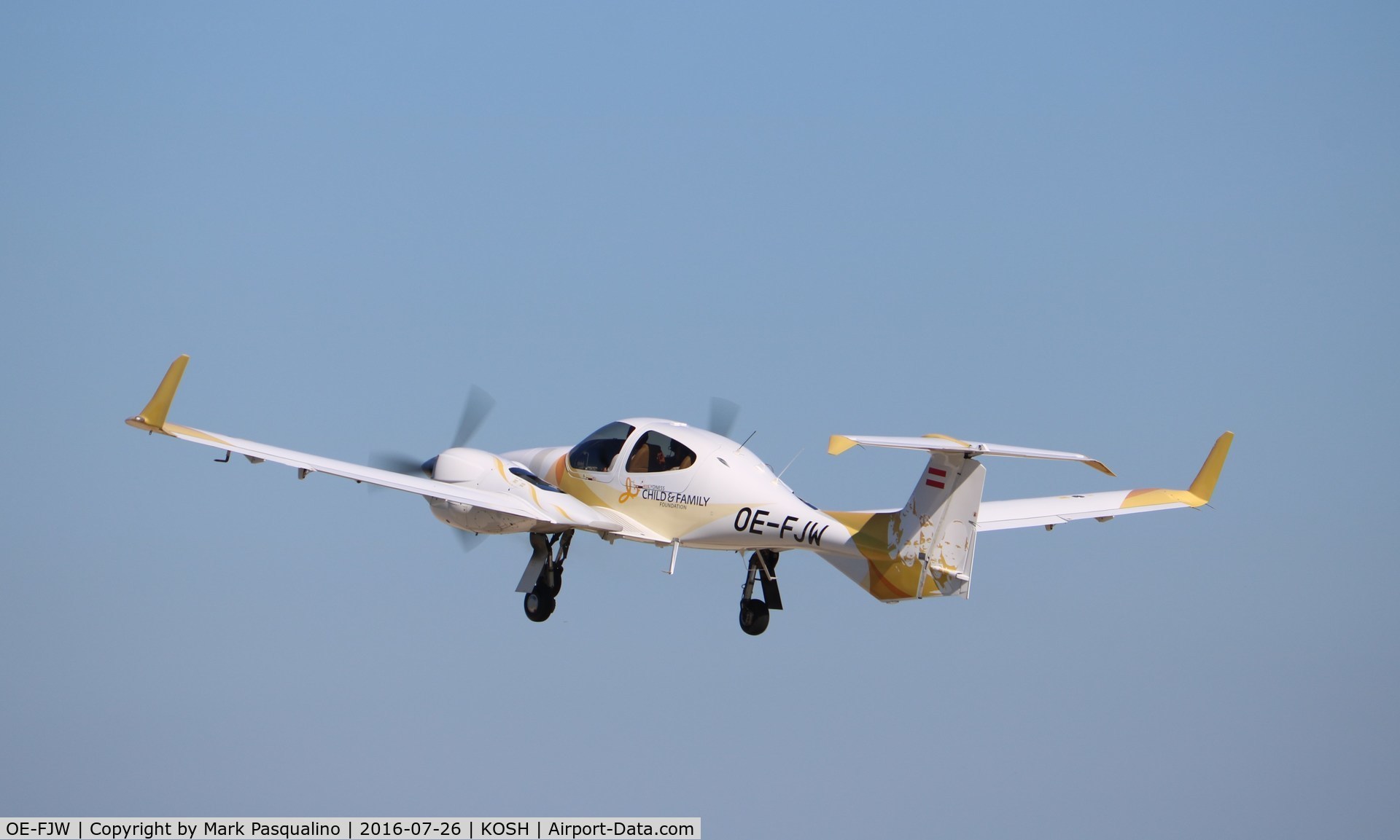 OE-FJW, Diamond DA-42M-NG Twin Star C/N 42.MN118, Diamond DA-42M-NG