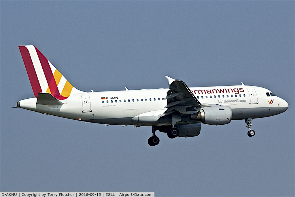 D-AKNU, 2005 Airbus A319-112 C/N 2628, On approach to  London Heathrow