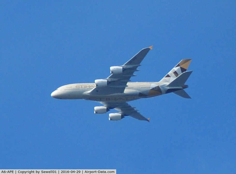A6-APE, 2015 Airbus A380-861 C/N 191, Overhead