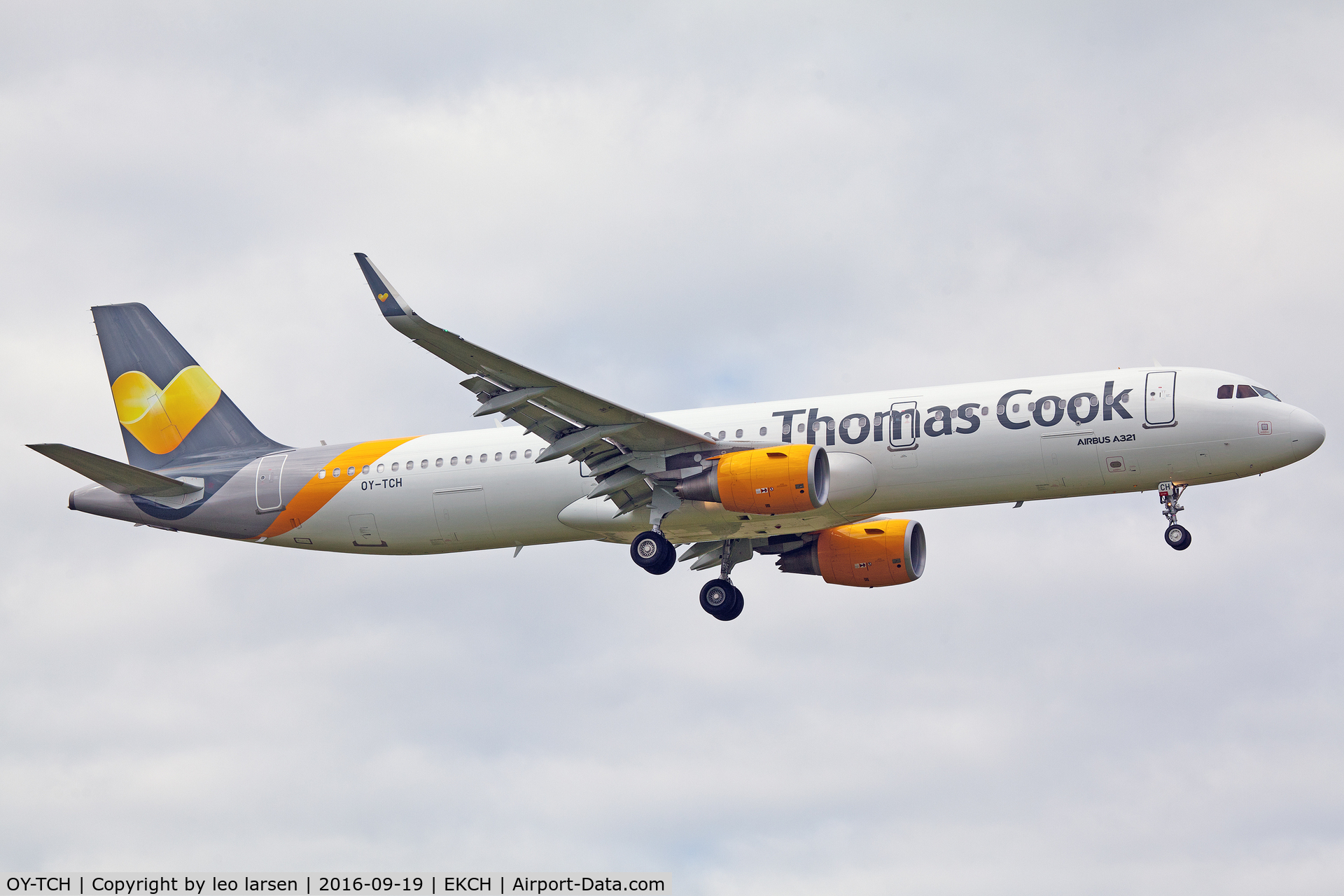 OY-TCH, 2015 Airbus A321-211 C/N 6438, Copenhagen 19.9.16