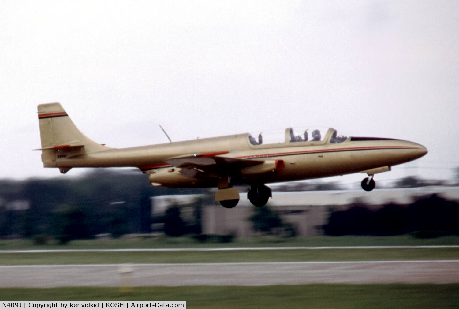 N409J, 1968 PZL-Mielec TS-11 Iskra C/N 1H0409, At Air Adventure 1993 Oshkosh.