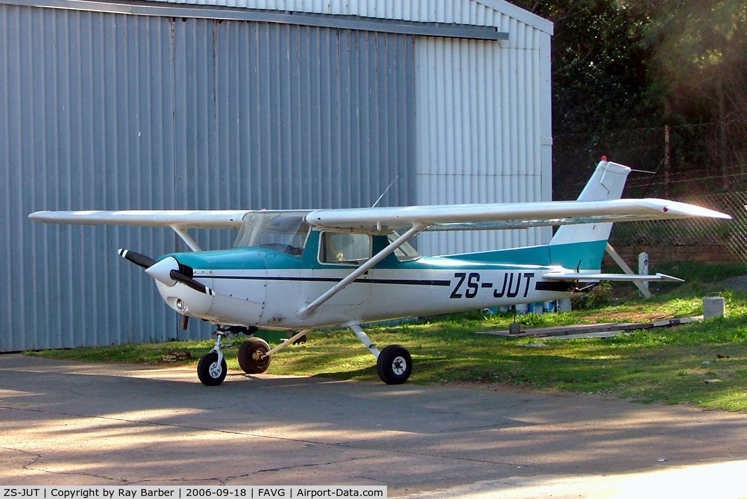 ZS-JUT, Cessna 152 C/N 15280165, Cessna 152 [152-80165] Durban-Virginia~ZS 18/09/2006