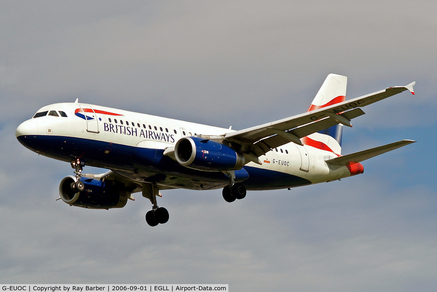 G-EUOC, 2001 Airbus A319-131 C/N 1537, Airbus A319-131 [1537] (British Airways) Heathrow~G 01/09/2006. On finals 27L.