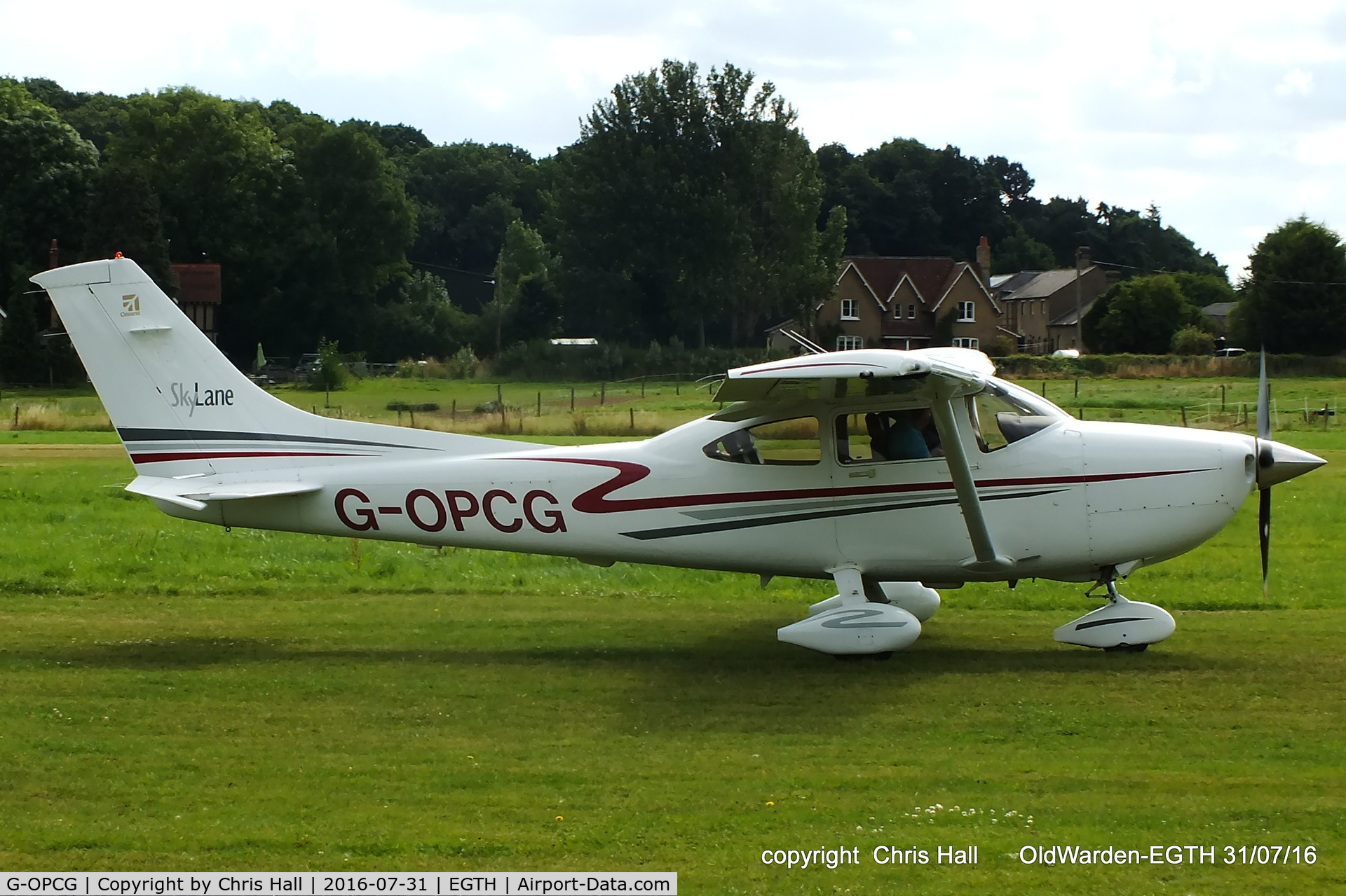 G-OPCG, 2001 Cessna 182T Skylane C/N 18280948, 