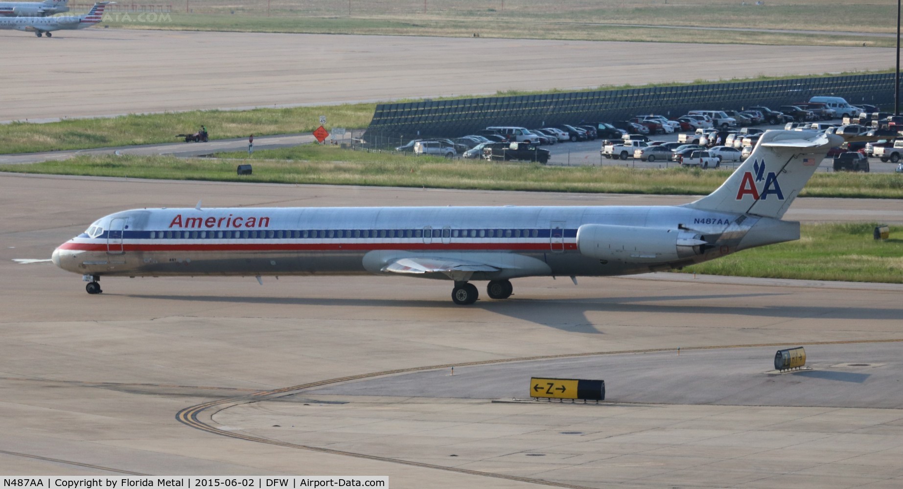 N487AA, 1988 McDonnell Douglas MD-82 (DC-9-82) C/N 49680, American