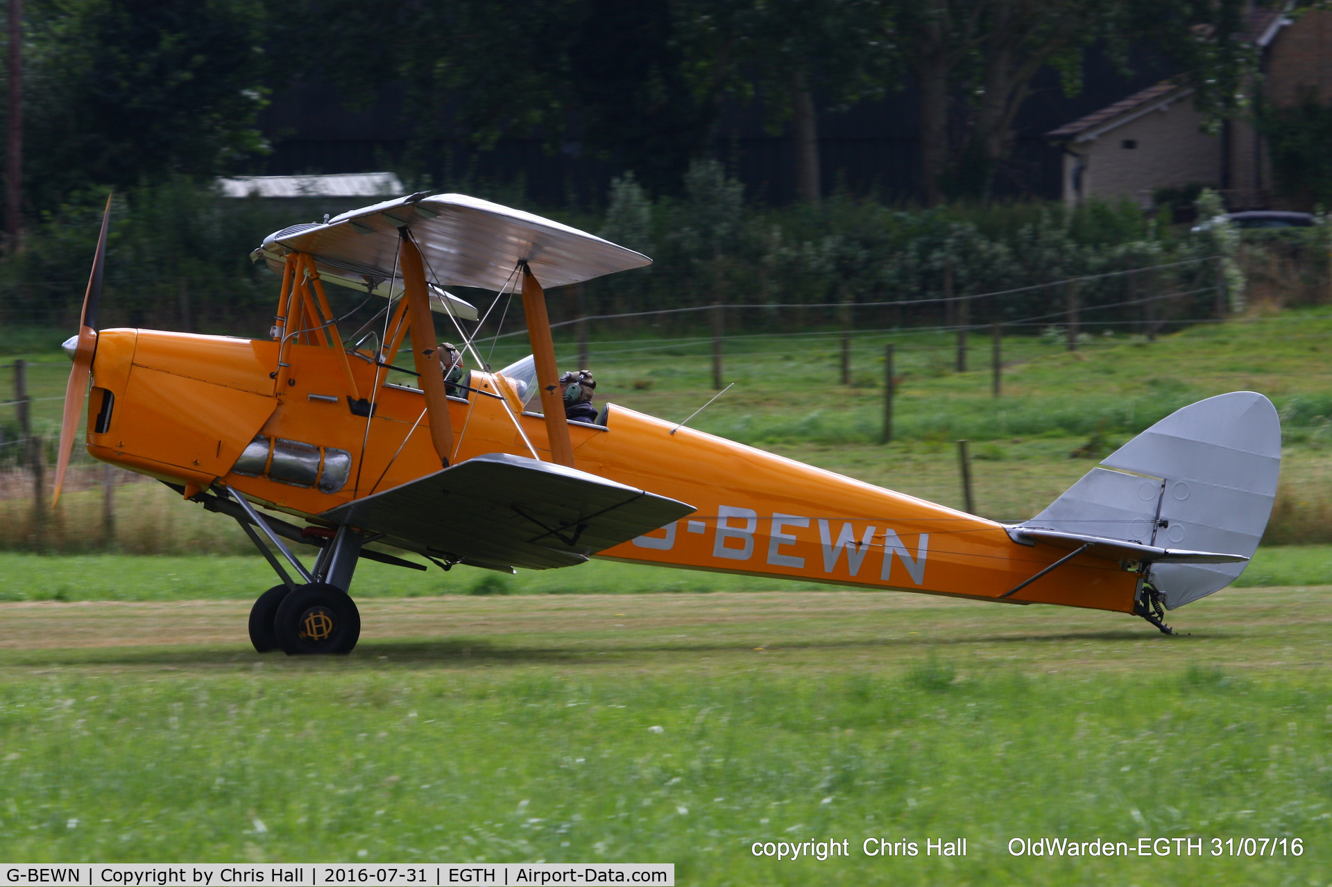 G-BEWN, 1941 De Havilland Australia DH-82A Tiger Moth C/N DHA952, 