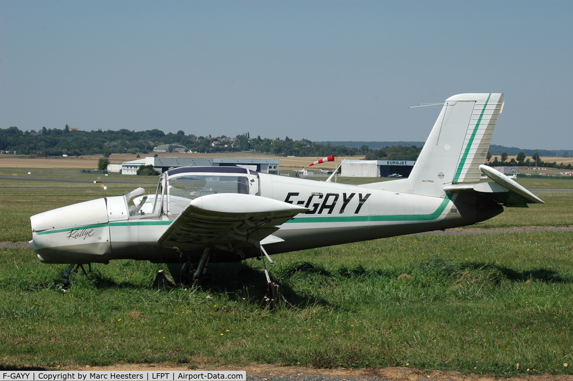 F-GAYY, Socata MS-880B Rallye Club C/N 3004, Aircraft in sorry state.