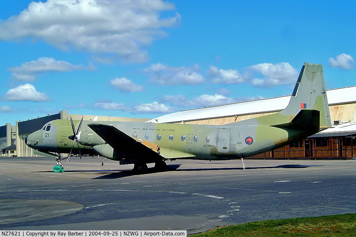 NZ7621, 1966 Hawker Siddeley HS-780 Andover C1 C/N Set 7, Avro Andover C.1 [Set 07] (Ex Royal New Zealand Air Force) Wigram~ZK 25/09/2004