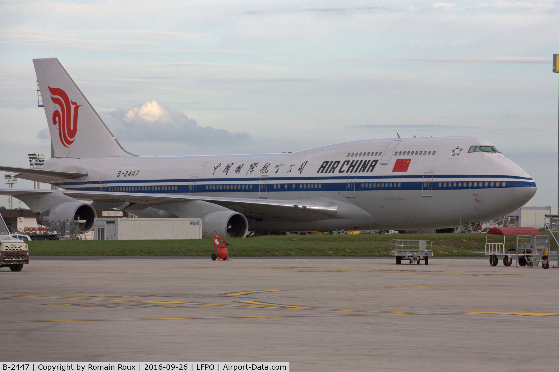 B-2447, 1995 Boeing 747-4J6 C/N 25883, Parked