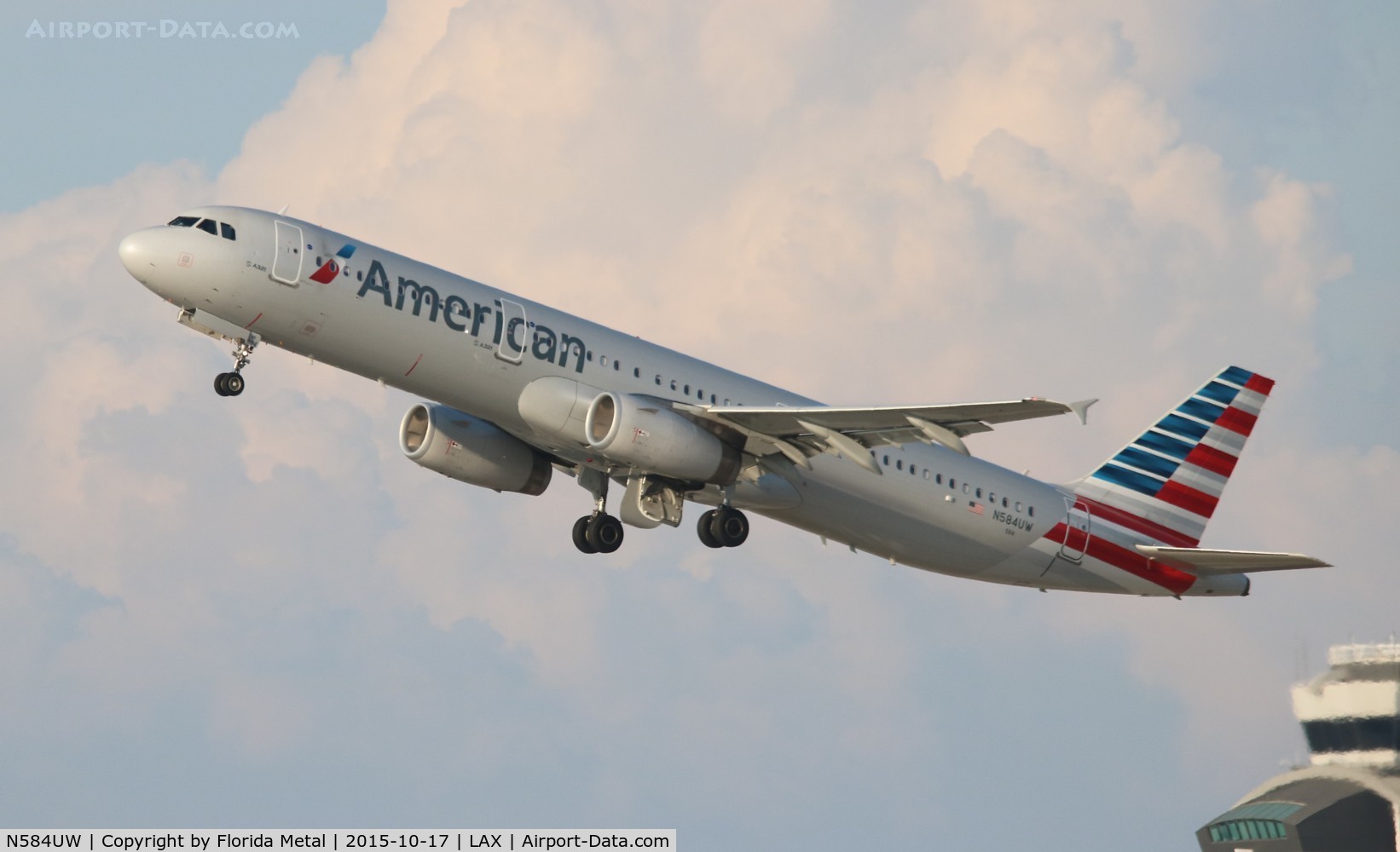 N584UW, 2014 Airbus A321-231 C/N 6194, American