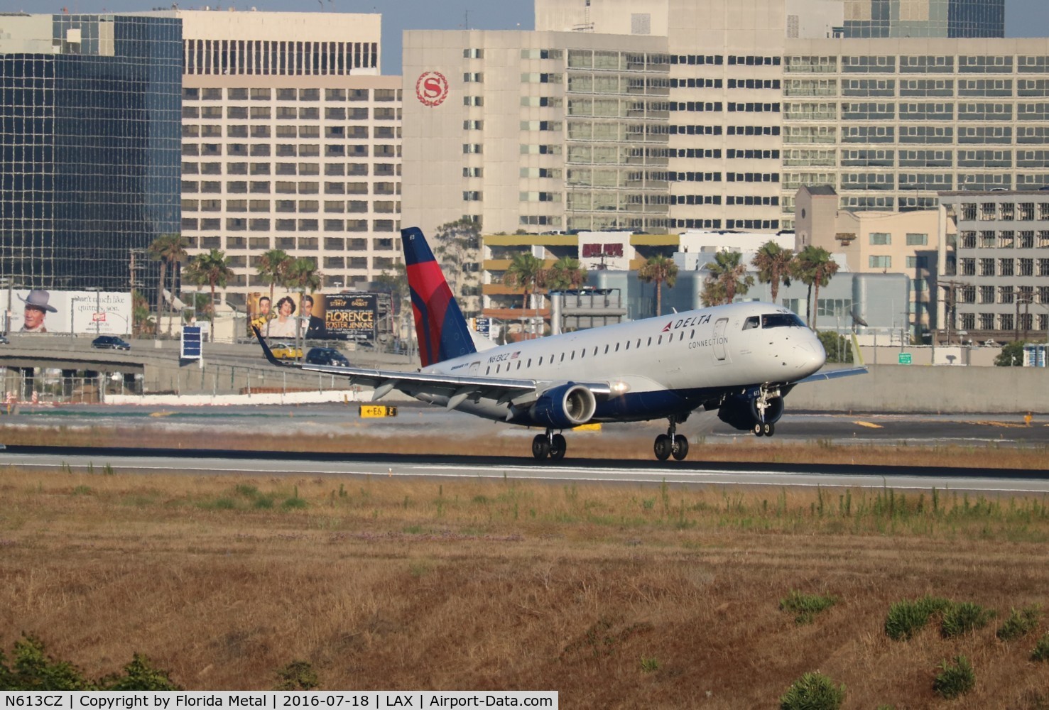 N613CZ, 2008 Embraer 175LR (ERJ-170-200LR) C/N 17000203, Delta Connection