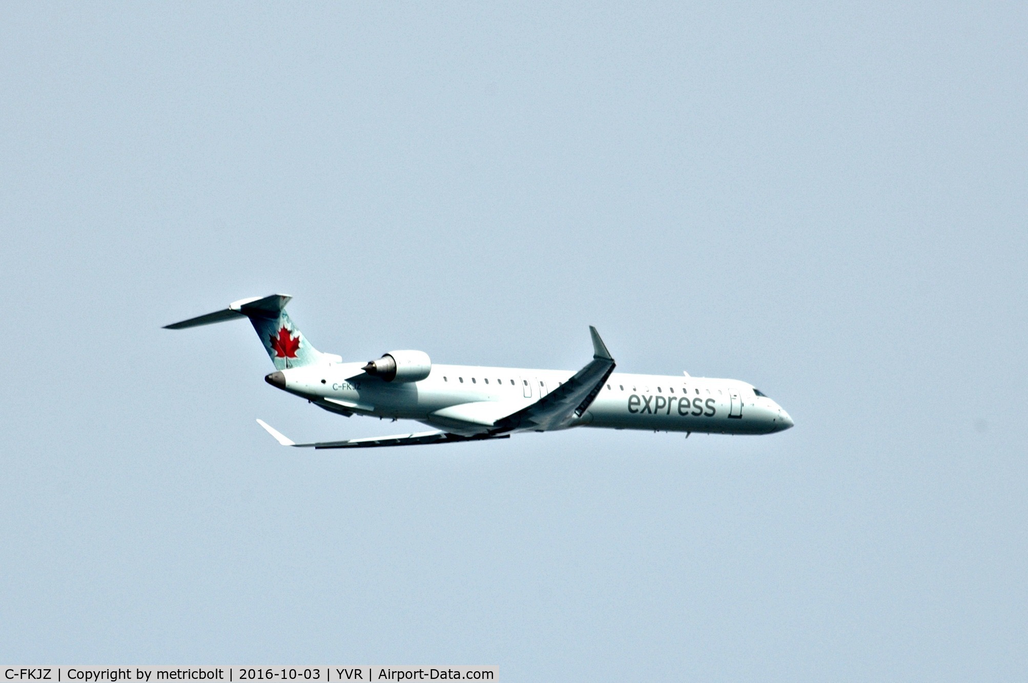 C-FKJZ, 2005 Canadair CRJ-705ER (CL-600-2D15) Regional Jet C/N 15044, Another view of the airplane,bound for YXE