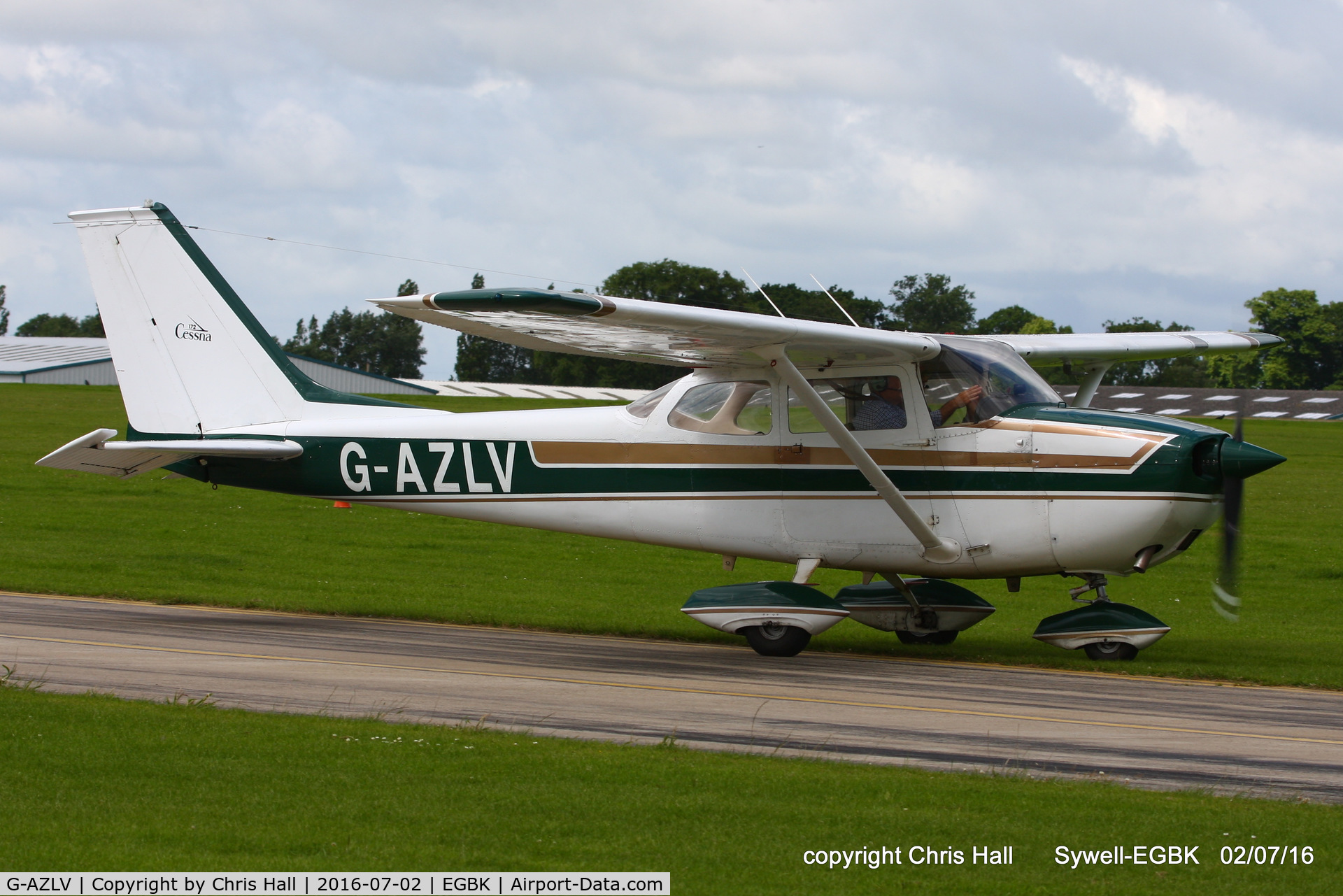 G-AZLV, 1969 Cessna 172K Skyhawk C/N 17257908, at Aeroexpo 2016