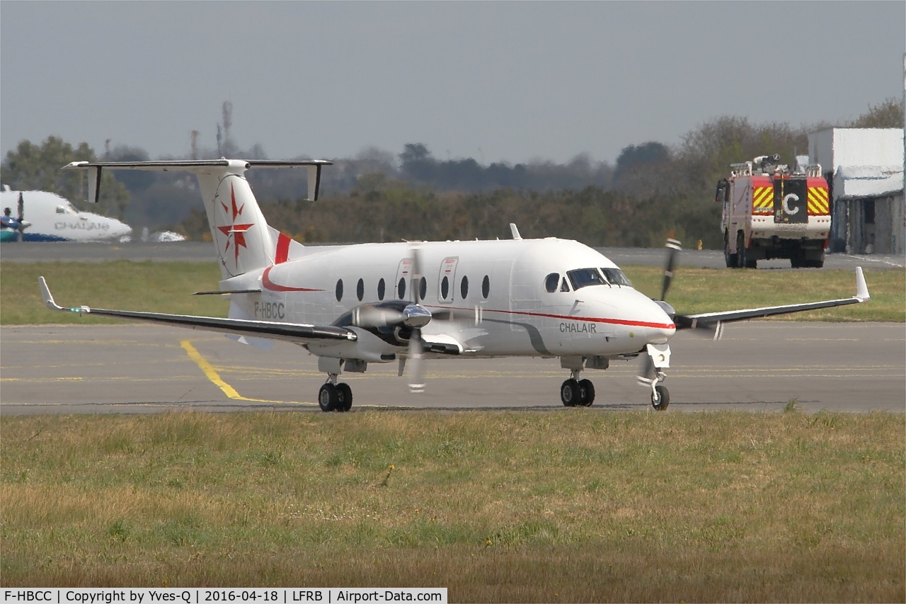 F-HBCC, 1999 Beech 1900D C/N UE-350, Beech 1900D, Taxiing to boarding area, Brest-Bretagne Airport (LFRB-BES)
