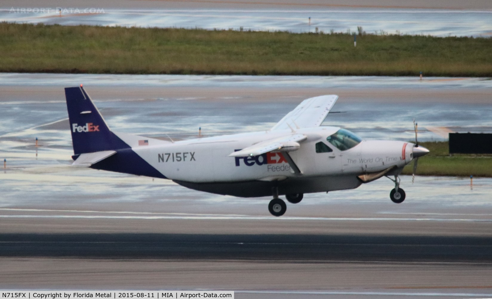 N715FX, 1995 Cessna 208B Super Cargomaster C/N 208B0440, Fed Ex Feeder