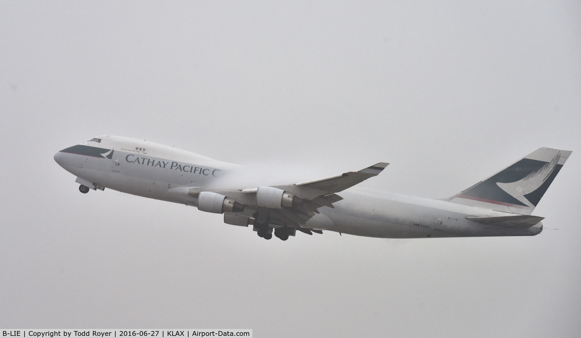 B-LIE, 2009 Boeing 747-467ERF C/N 36870, Departing LAX on a foggy morning
